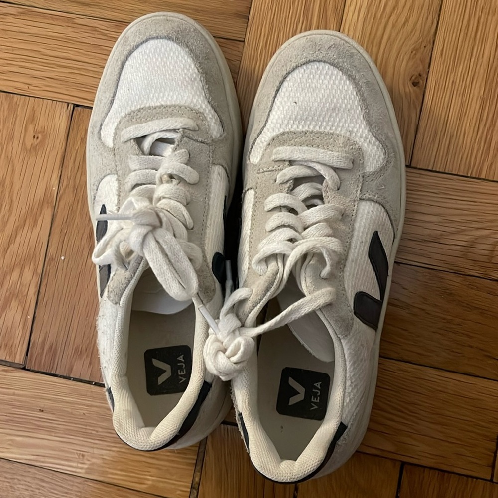 Veja sneakers with navy and grey accents